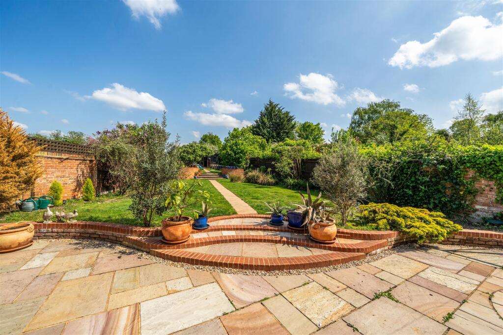 Garden.jpg