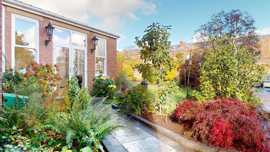 Kings Road Rear Garden