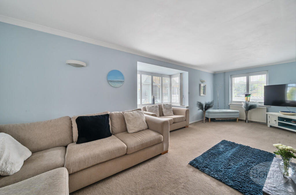 3c8ed7da-f00a-43e...