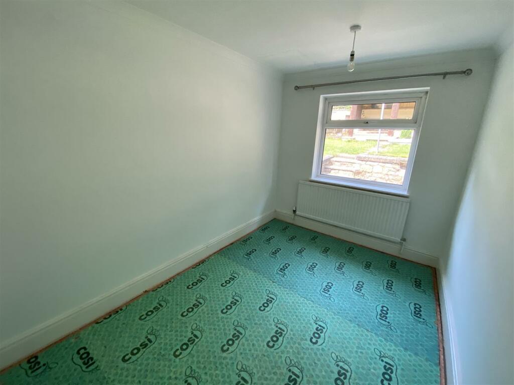 Bedroom no.3 rear double: