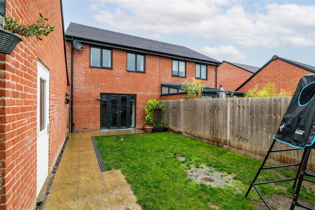 4 Hawthorn Lane-17.jpg