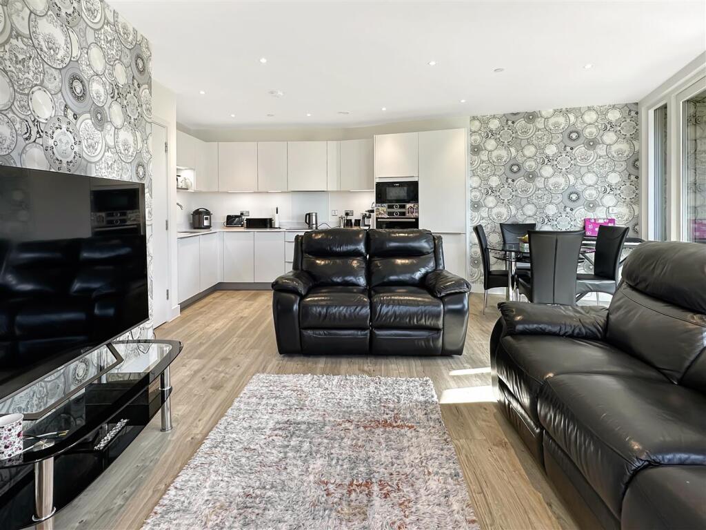 Living / dining room (4)