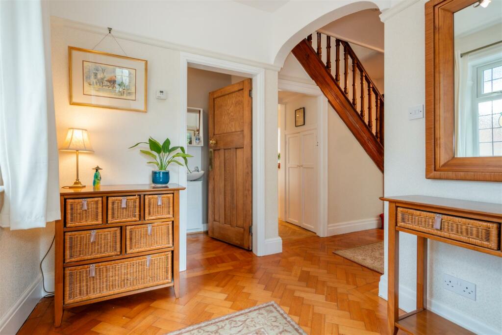 Entrance Hall Aspect 2