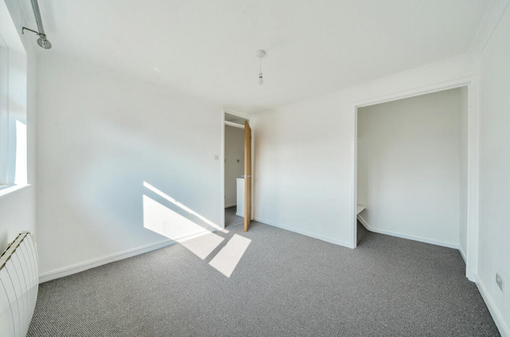 1341687-9-689ef46...