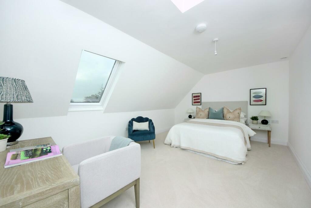 GV- TFF - 34 Woodfield Rd (14).jpg