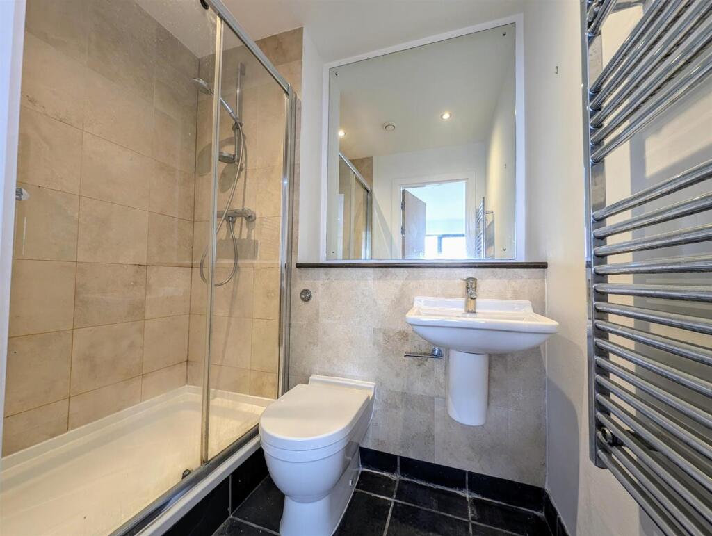 Ensuite.jpg