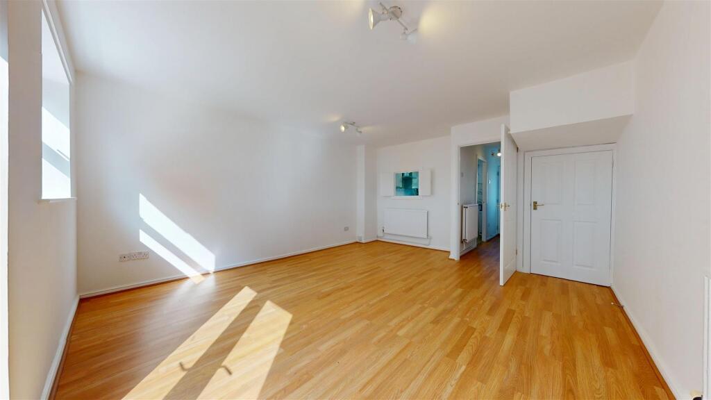 Bourne Gardens Living Room