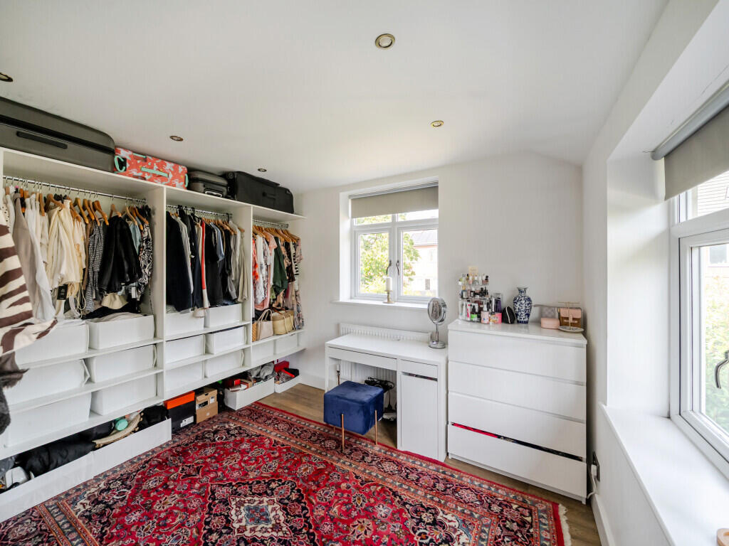 1340793-5-689cabb...