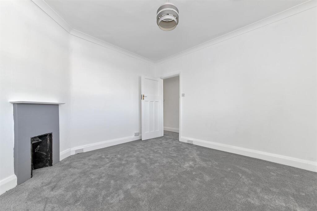 403HatfieldRoad-8.jpg