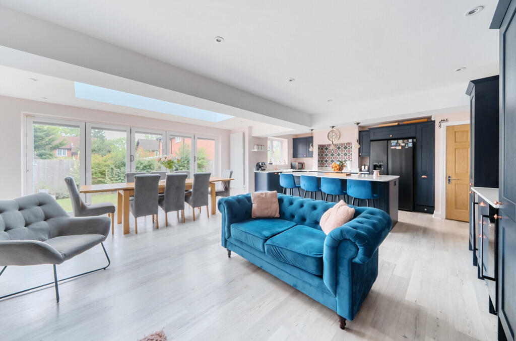 1340427-16-689cdb...