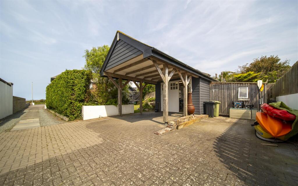 Car Port