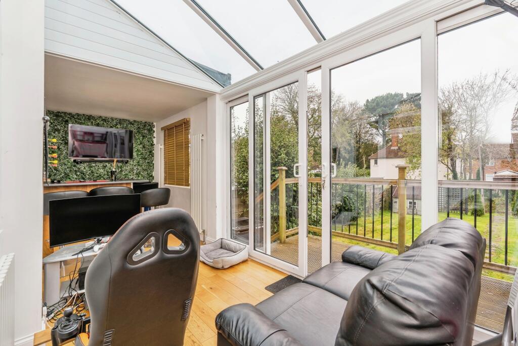 Games Room / Conservatory