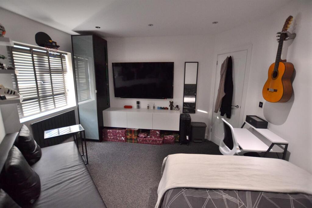 Bedroom 4