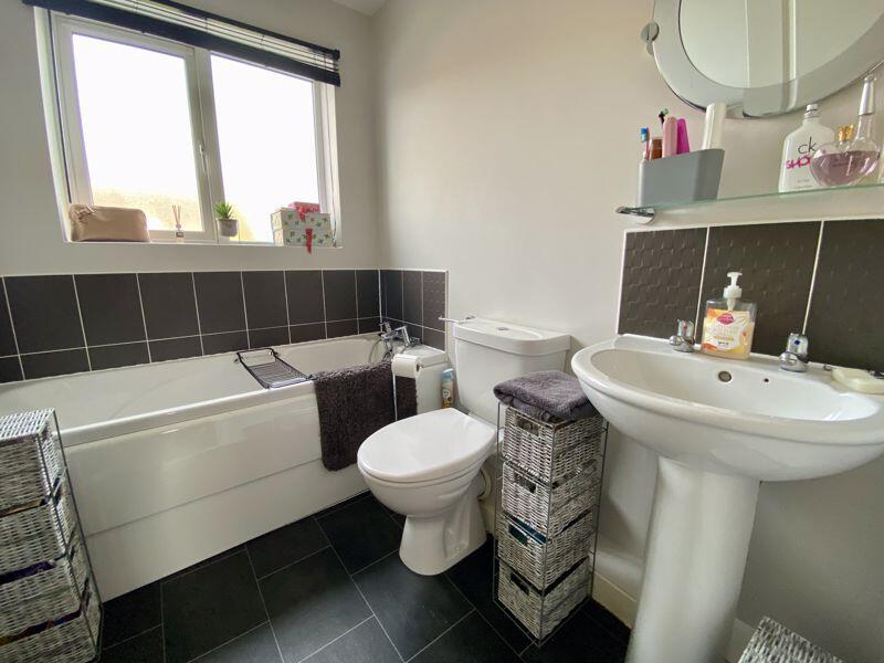 Family Bathroom/WC