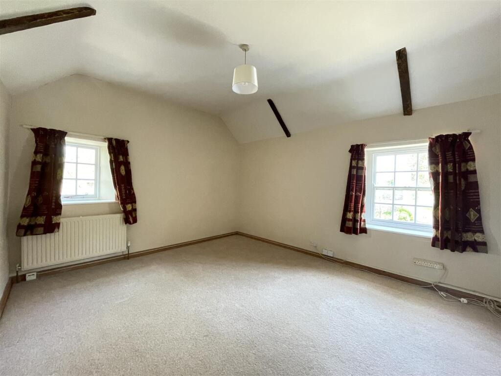 Office Room.JPG