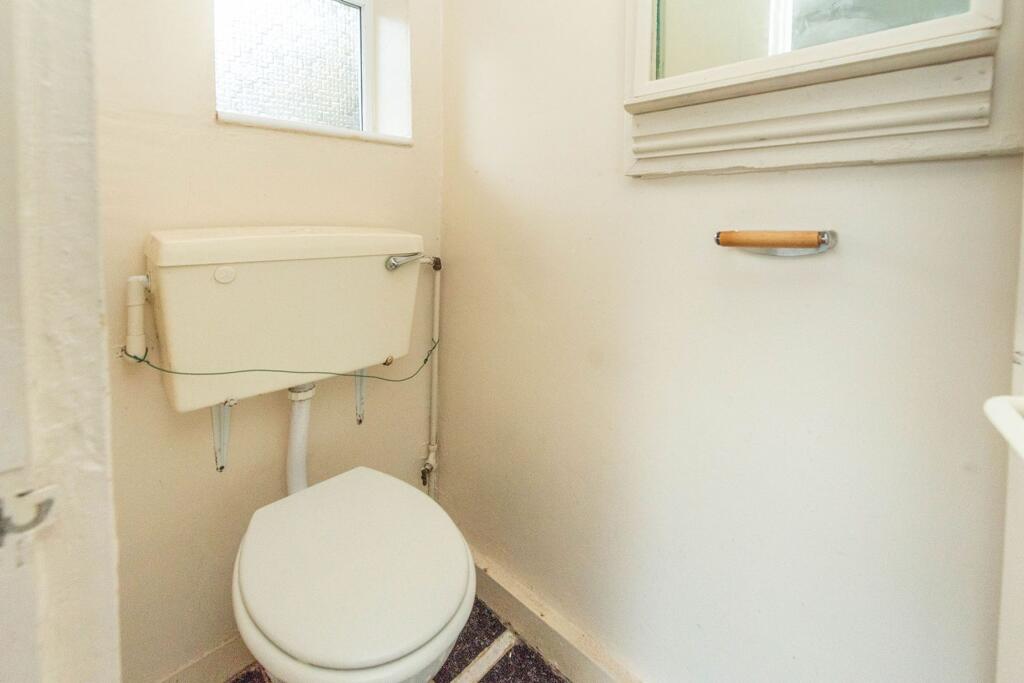 UTILITY WC AND DOWNSTAIRS SHOWER ROOM