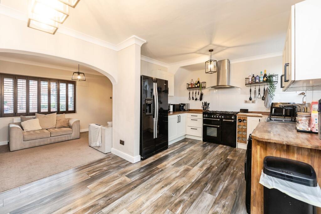 Kitchen/Dining Room