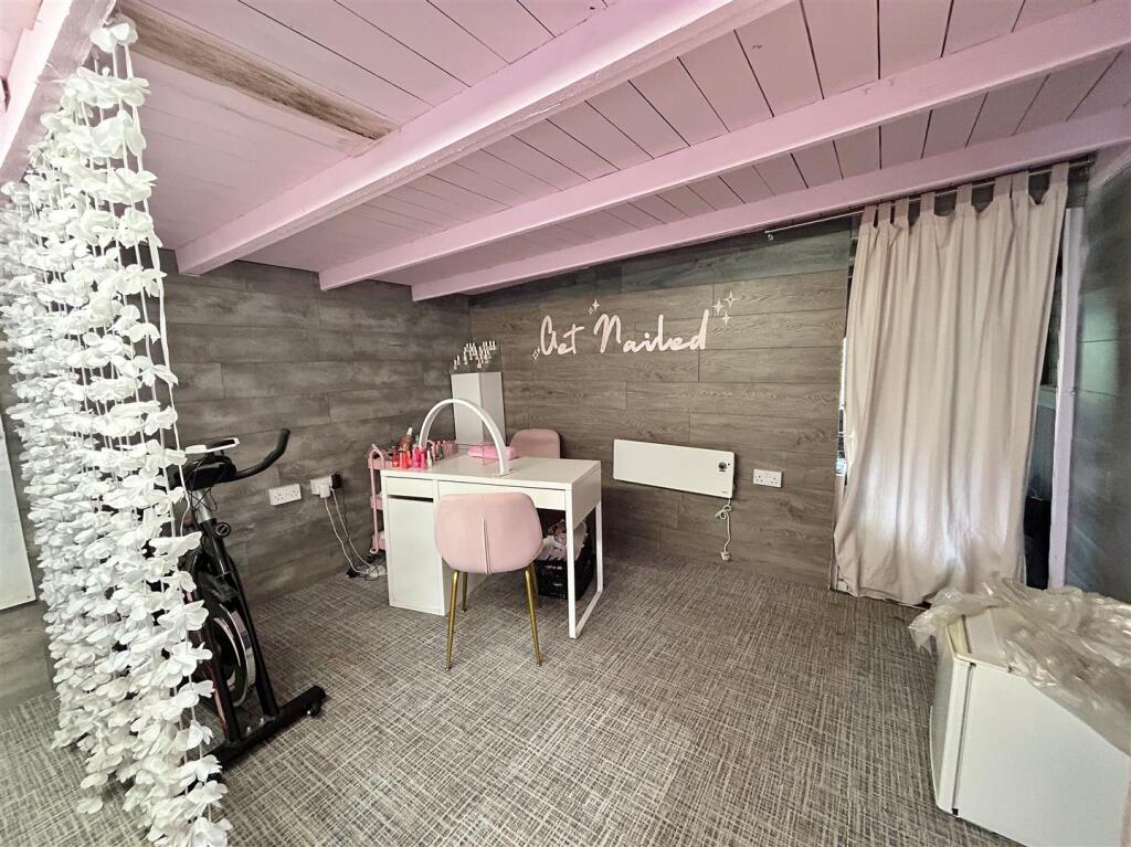 Garden Room