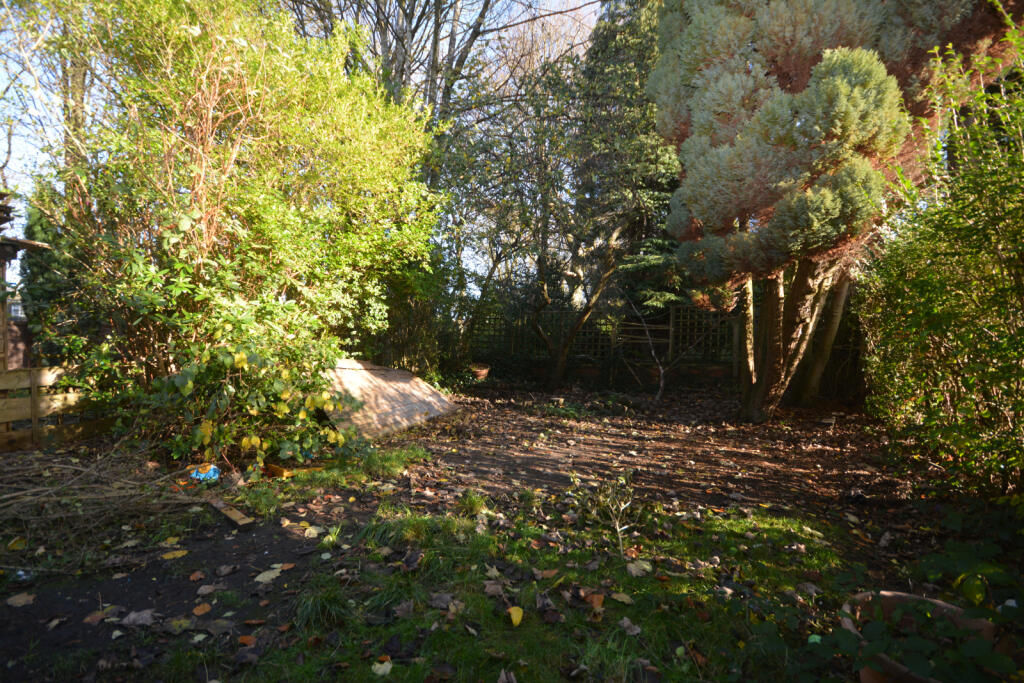 Brookside Drive, Salford, M7 4NP