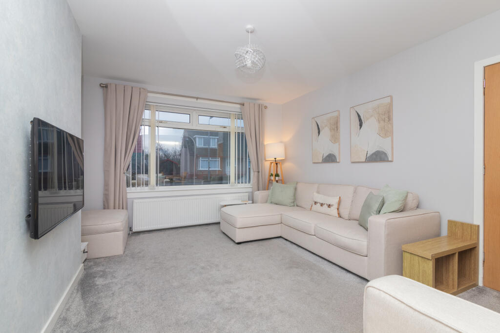 38 Gleniffer Road, Renfrew Pa4 0re L-2