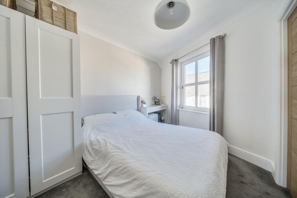 1356707-8-68d6a8fcb54ee