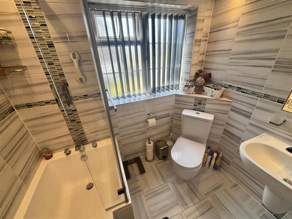 Bathroom.jpeg