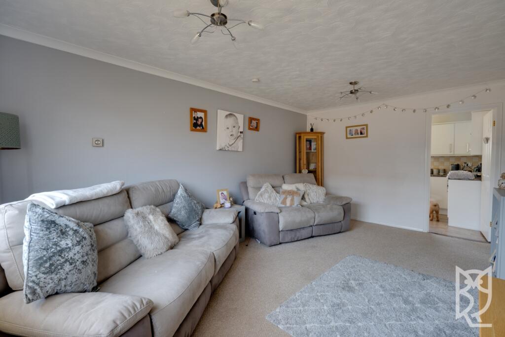 37 Godmans Lane-10