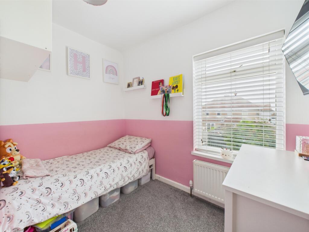 CAM02195G0-PR0072-STILL029