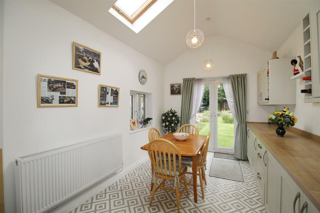 Kitchen Diner