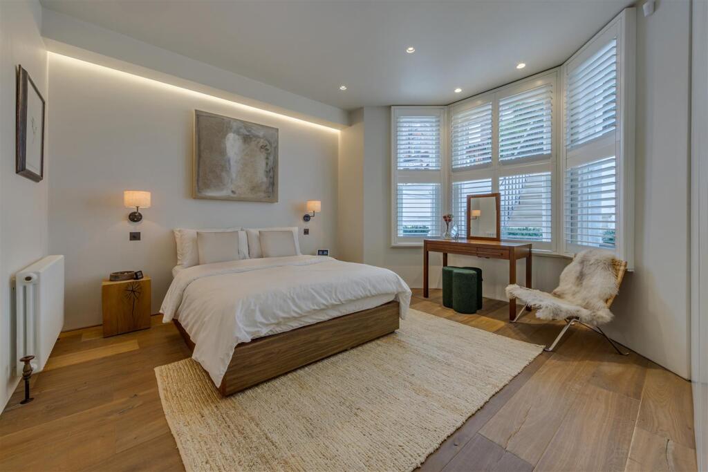 Master bedroom.jpg