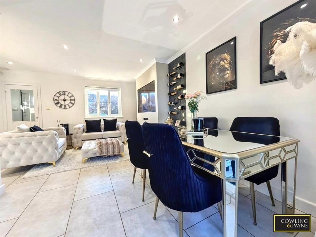 WhatsApp Image 2026-01-05 at 10.31.05 (1).jpg