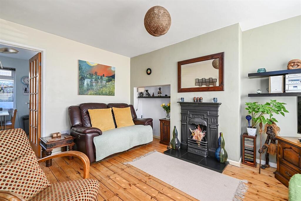 89 North Road, Portslade BN41 (9).jpg