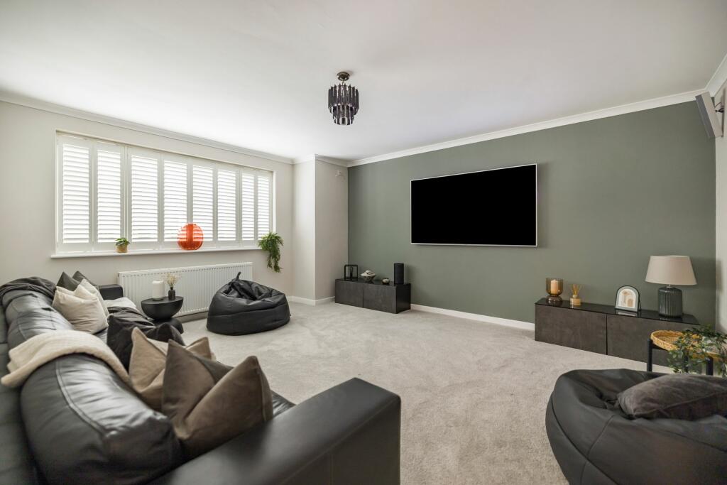 TV Room/Lounge