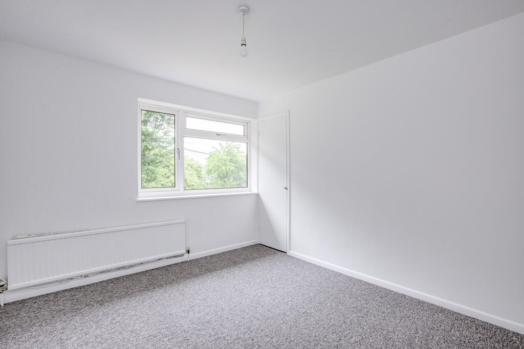 10 Lanewood Close...