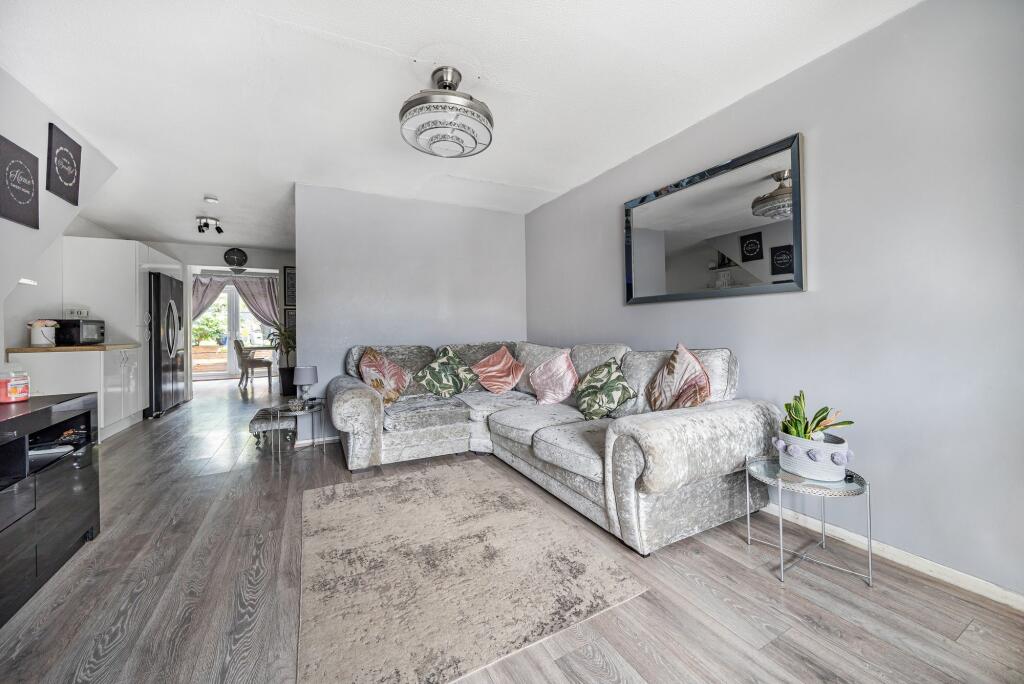 Living Room (1)