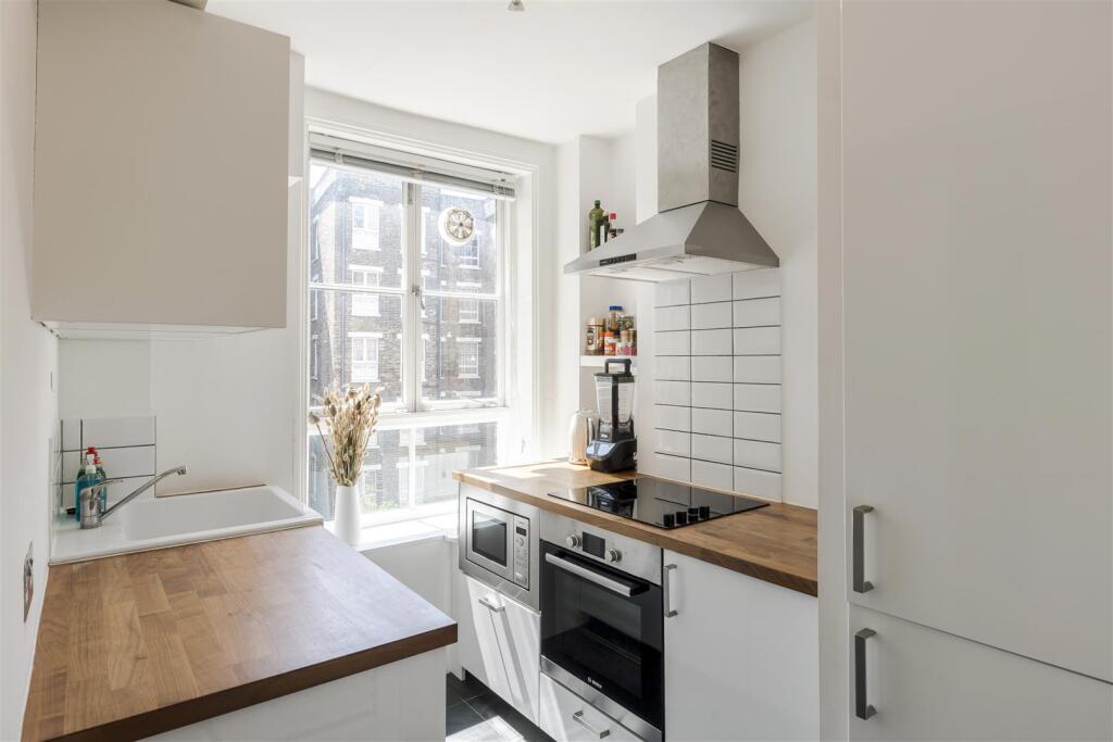 Kitchen_1.jpg