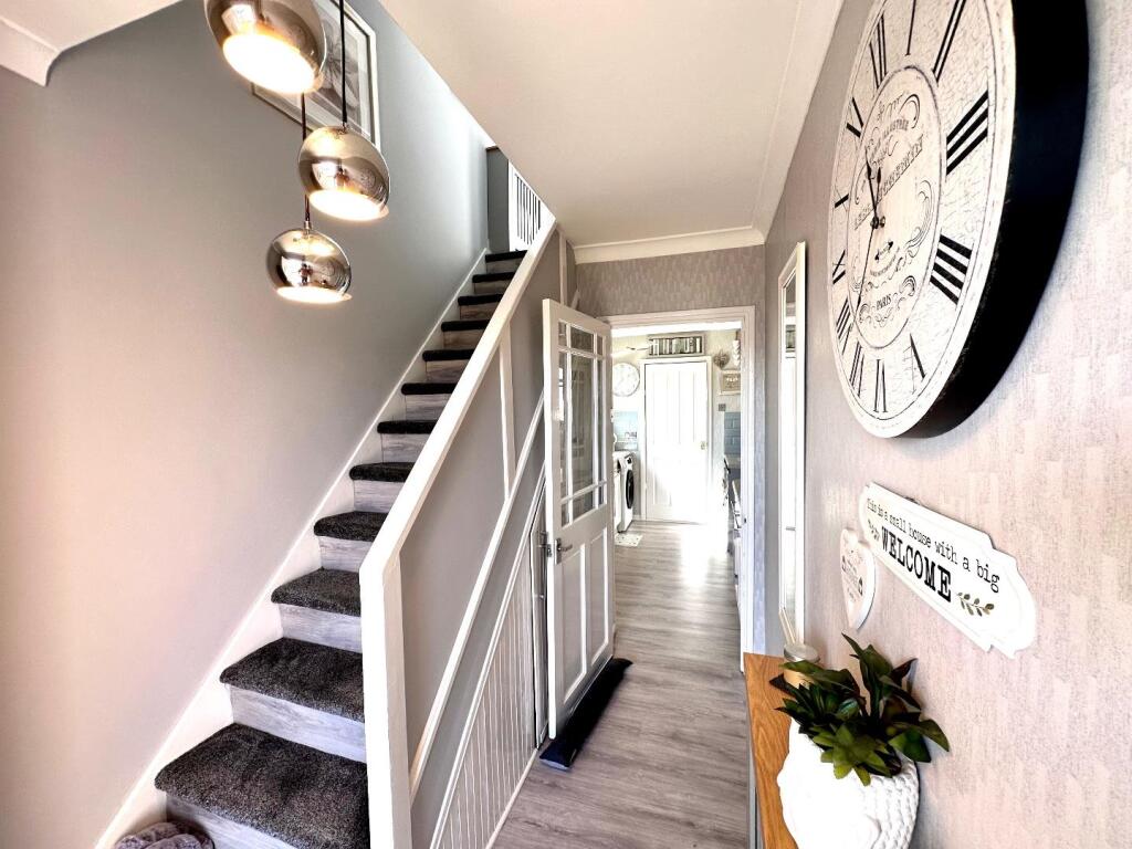 RECEPTION HALLWAY