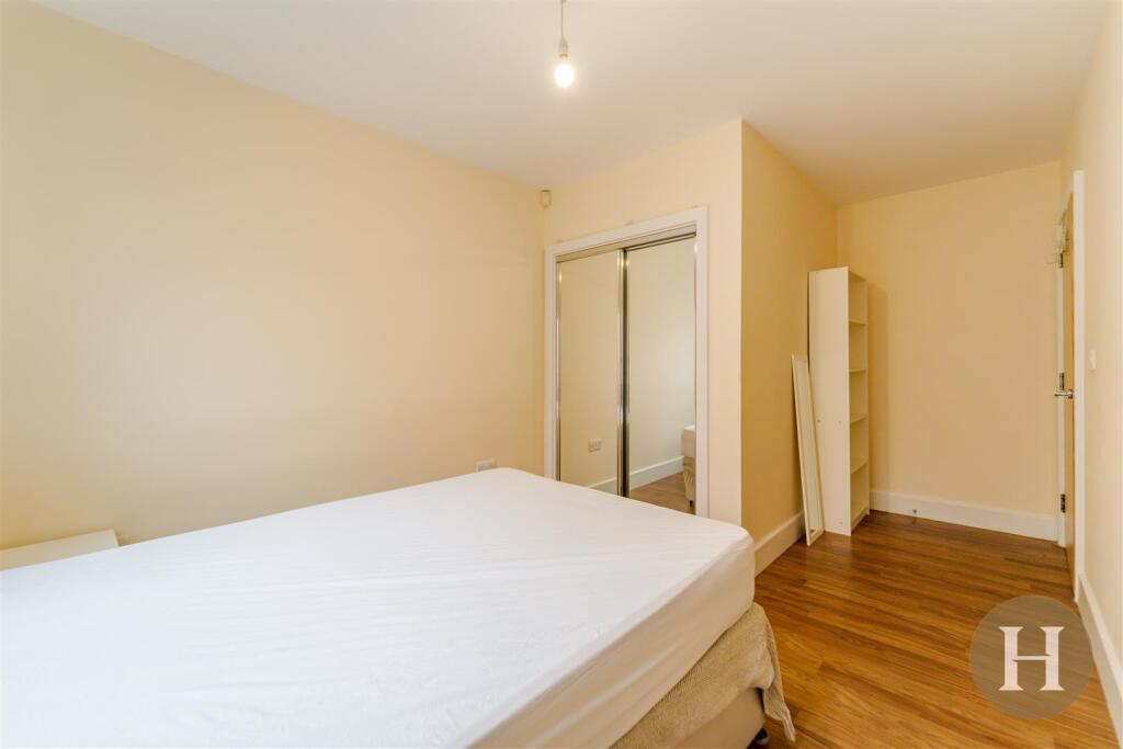 Hadleigh Estate Agents-9.jpg