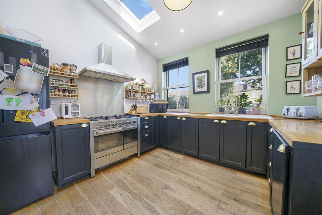 235 Torridon Road - qwvBWnR0b2F2V7peA4kk.jpg
