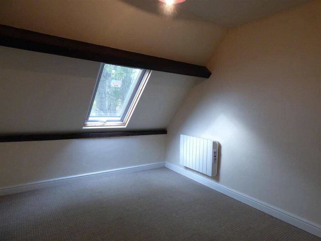 056.JPG