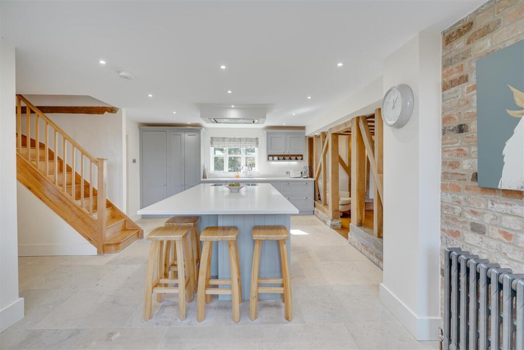 8 Isleham rd, Fordham--5.jpg