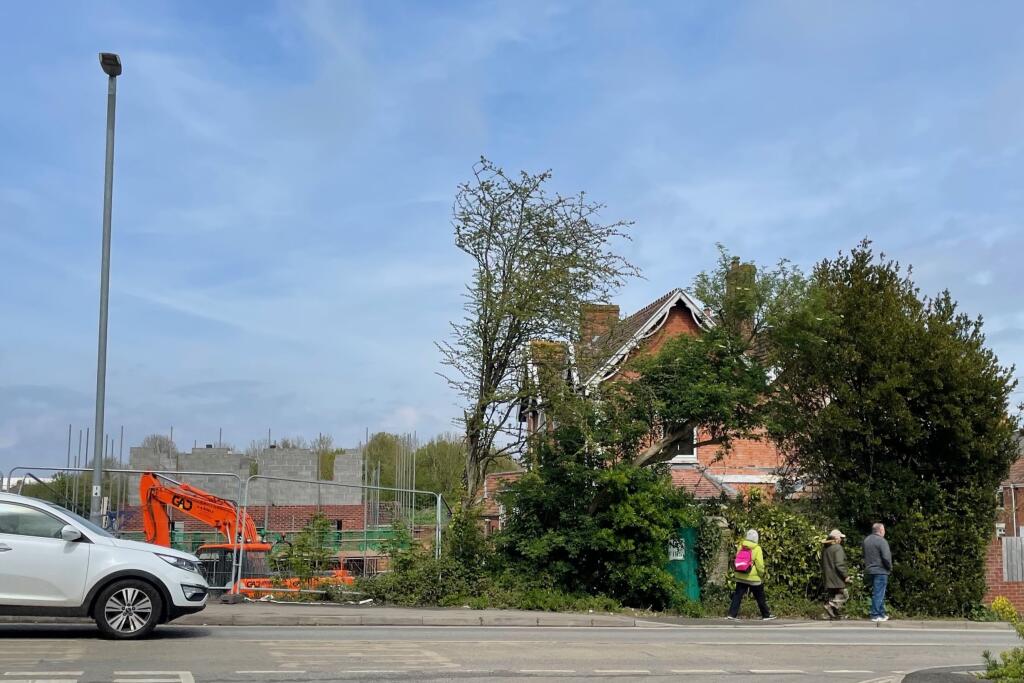 The Firs, 1 Walrow Road, Highbridge, TA9 4AB
