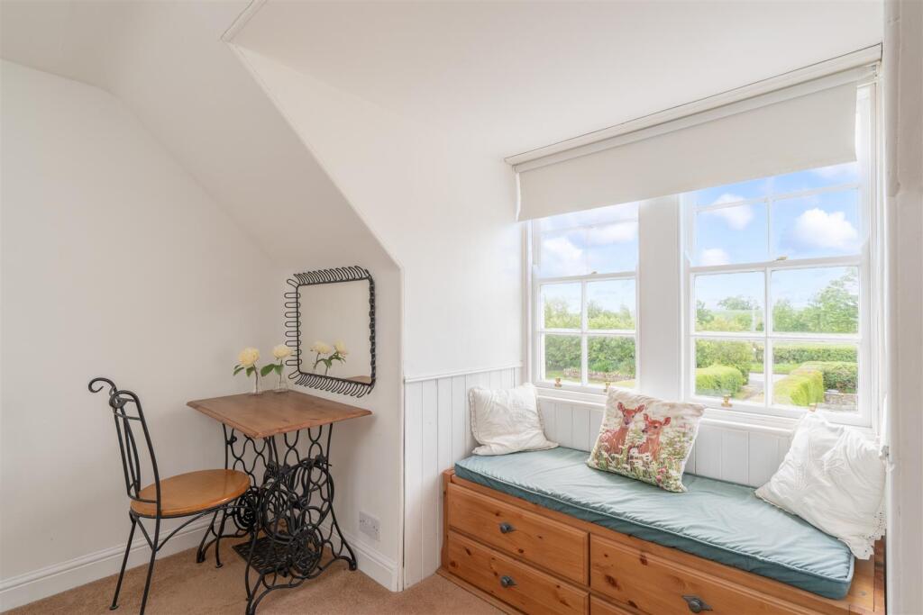 1_Swinton_Bridge_End_Farm_Cottage-18.jpg
