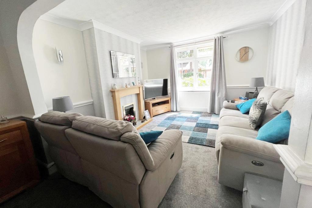 Sitting Room 2