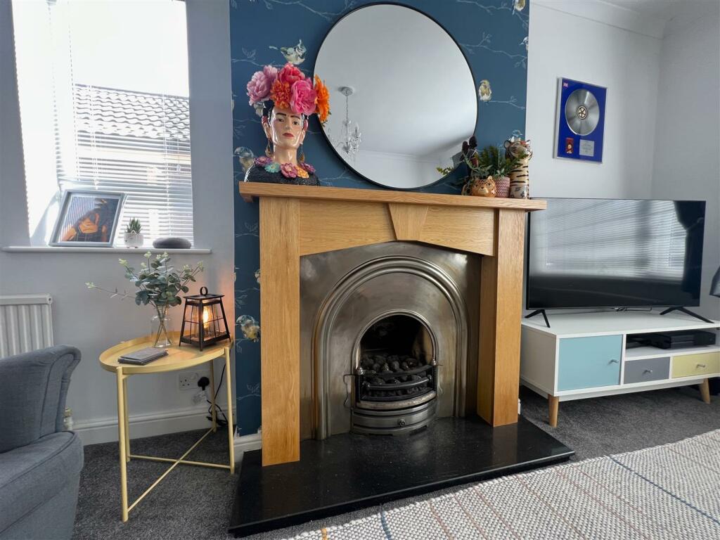 Fireplace.JPG