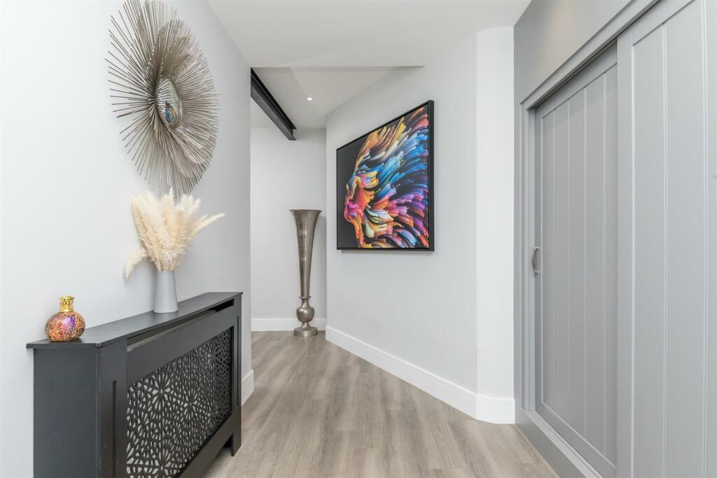 Marsh House, Woodland Drive-15.jpg
