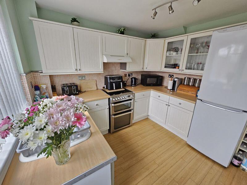 Kitchen Additional Image