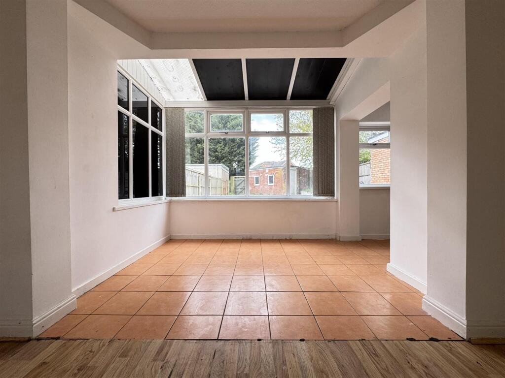 IMG_3992 (Large).JPG