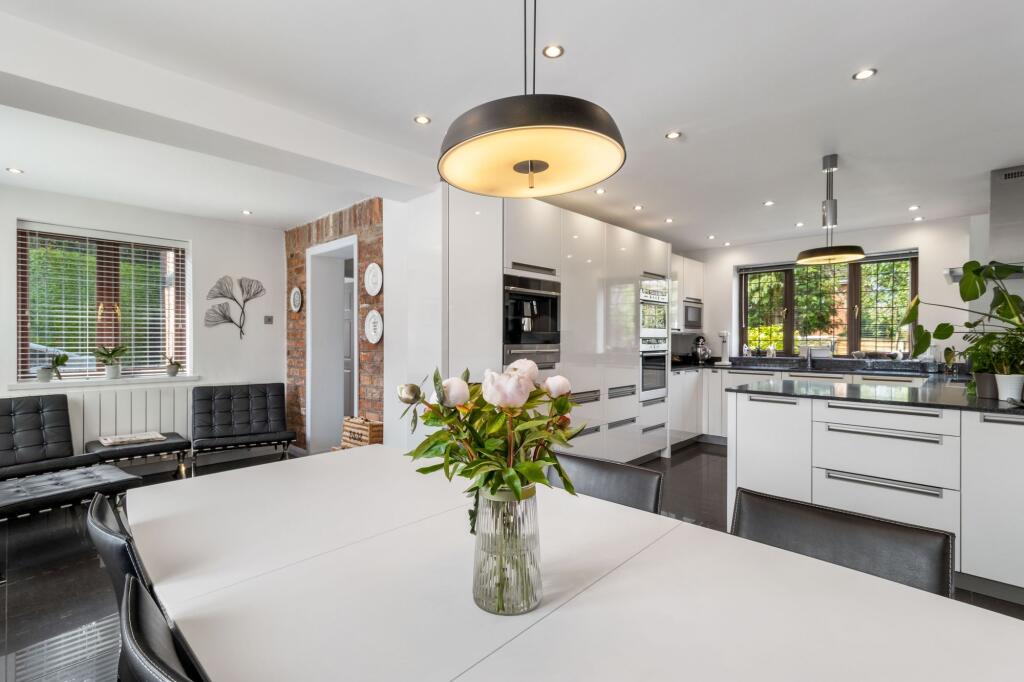 Kitchen/Breakfast Room