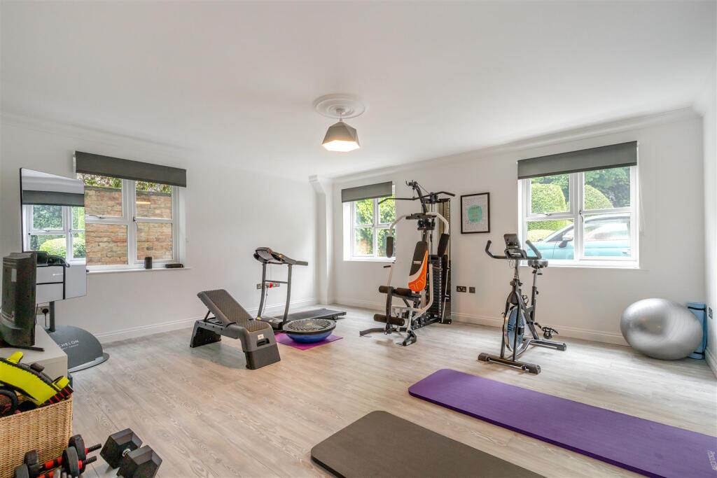 8651198-interior47.jpg